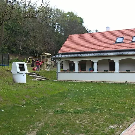 Pasztor Haza Vendeghaz Hotel apartamentowy Zalamerenye
